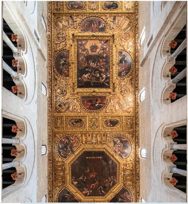 Bari 68 - Comfort Moderno & Fascino Antico Exterior photo